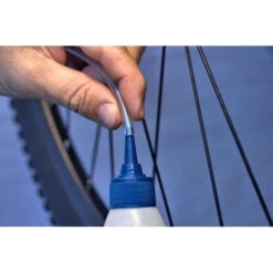 Liquide Préventif Tubeless Squirt Seal -Vélo Accessoires Soldes Boutique liquide preventif tubeless squirt seal 1